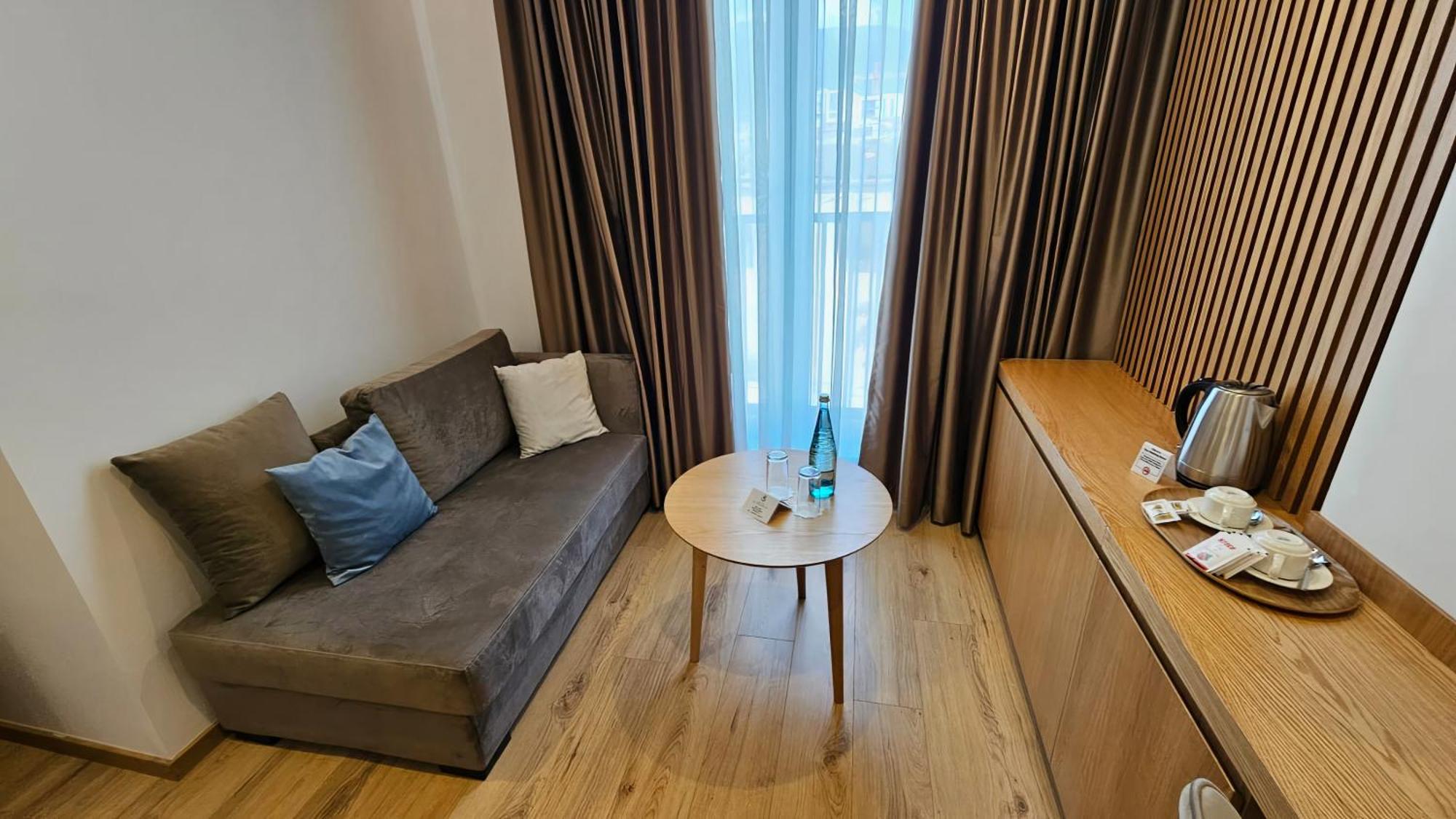 Sibb Hotel Tirana Exteriér fotografie