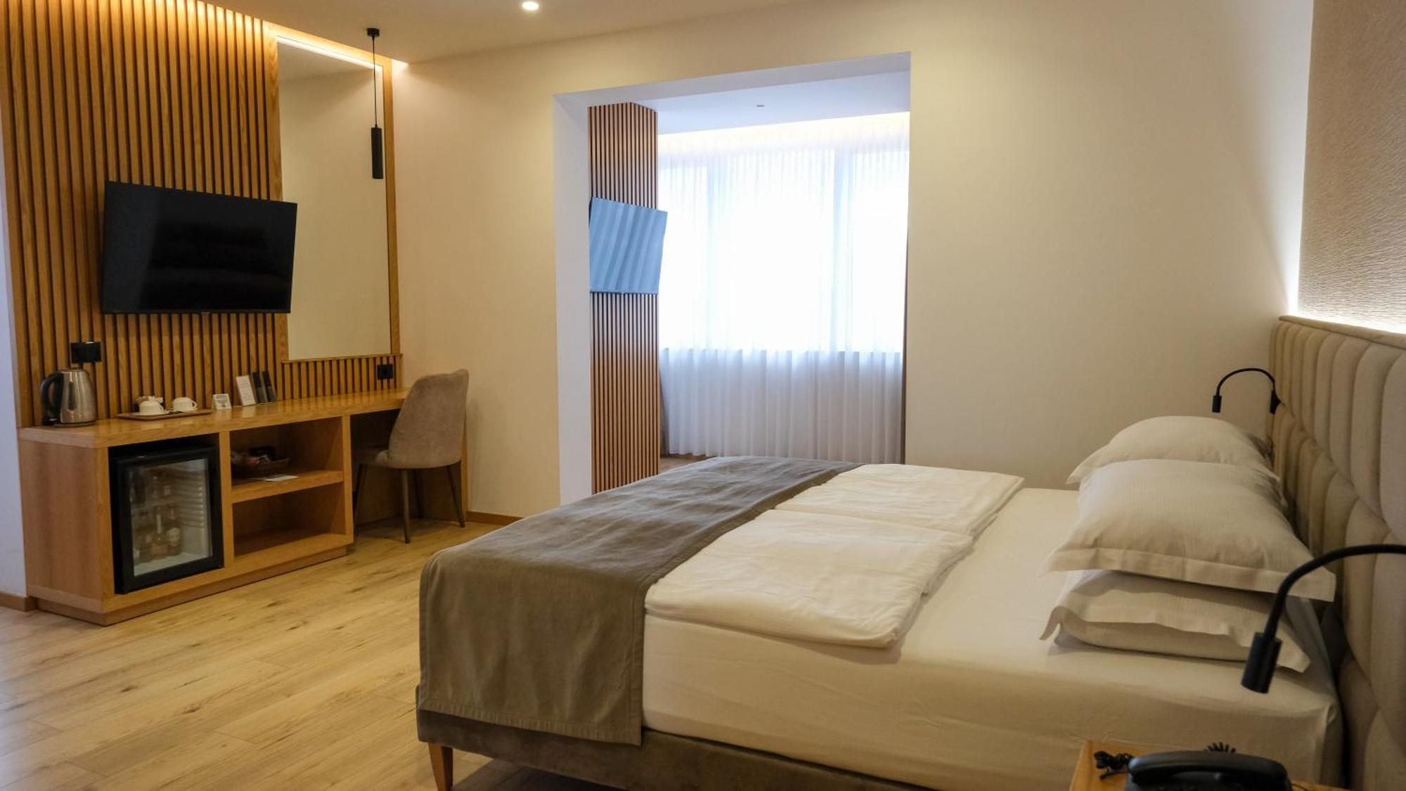 Sibb Hotel Tirana Exteriér fotografie