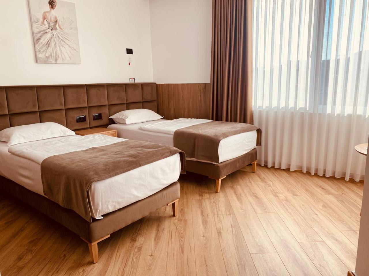 Sibb Hotel Tirana Exteriér fotografie